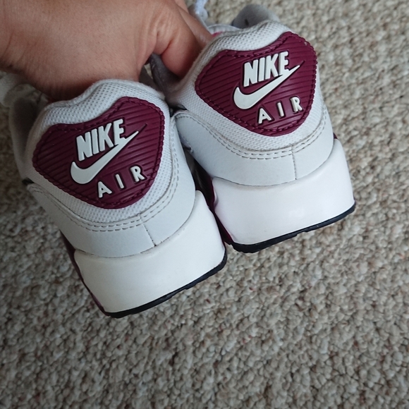 NIKE AIR MAX 90 white black dark beetroot DH1316-100 SIZE 7 - Picture 9 of 16